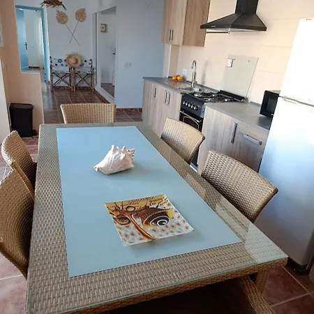 Casa Isleta Будинок відпочинку Ла-Манга-дель-Мар-Менор