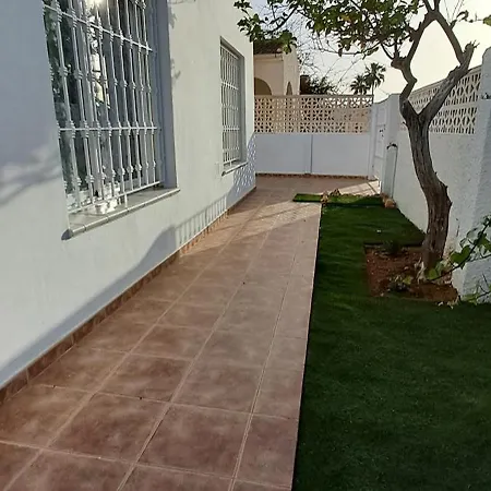 Casa Isleta Будинок відпочинку Ла-Манга-дель-Мар-Менор